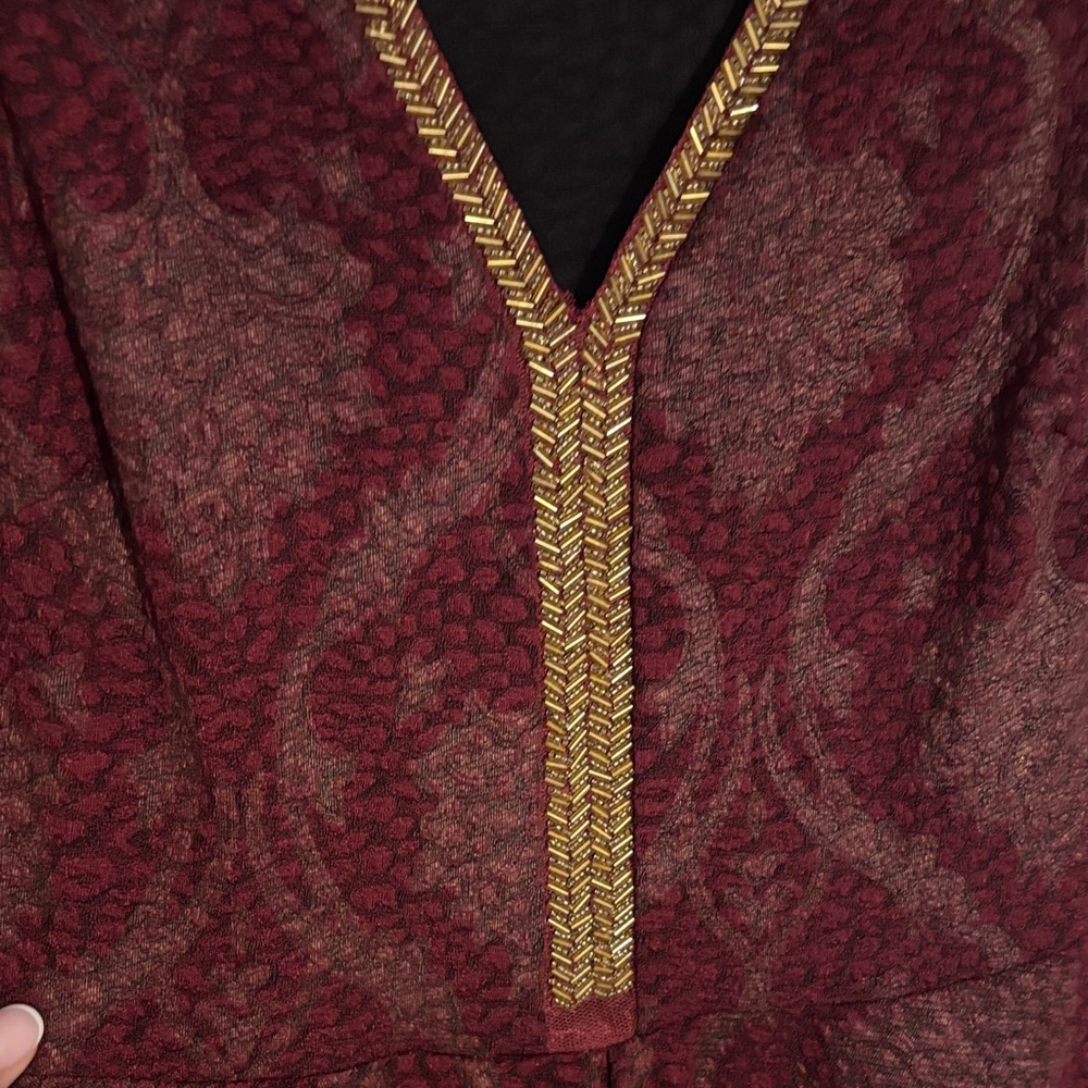 Elegant Burgundy Mini Dress - Picture 3 of 4